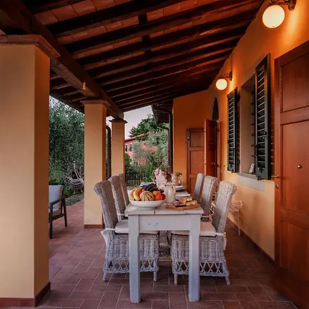 Gabry Villa Lucca